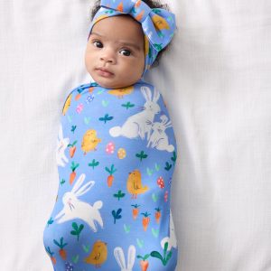 Bunny Patch Swaddle & Luxe Bow Headband Set