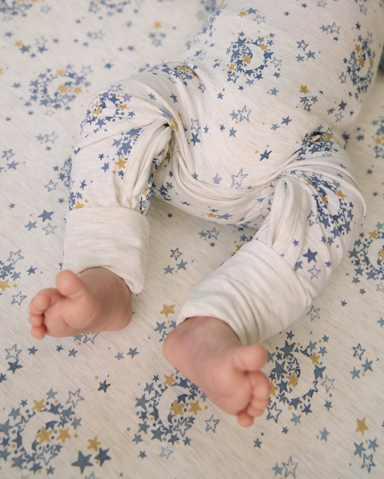 Lullaby Sky Crescent Zippy - Image 2