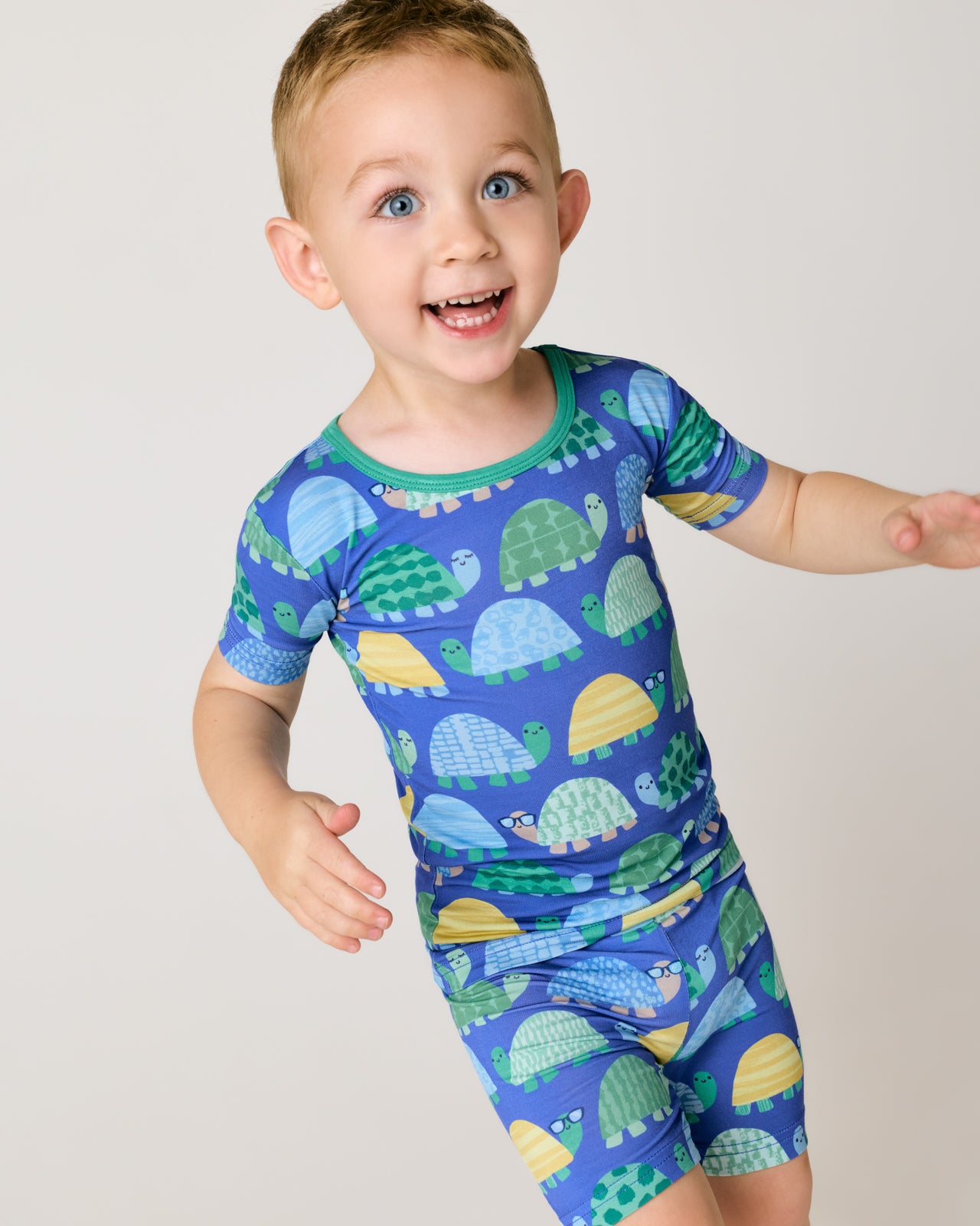 Shell Parade Two-Piece Short Sleeve & Shorts Pajama Set