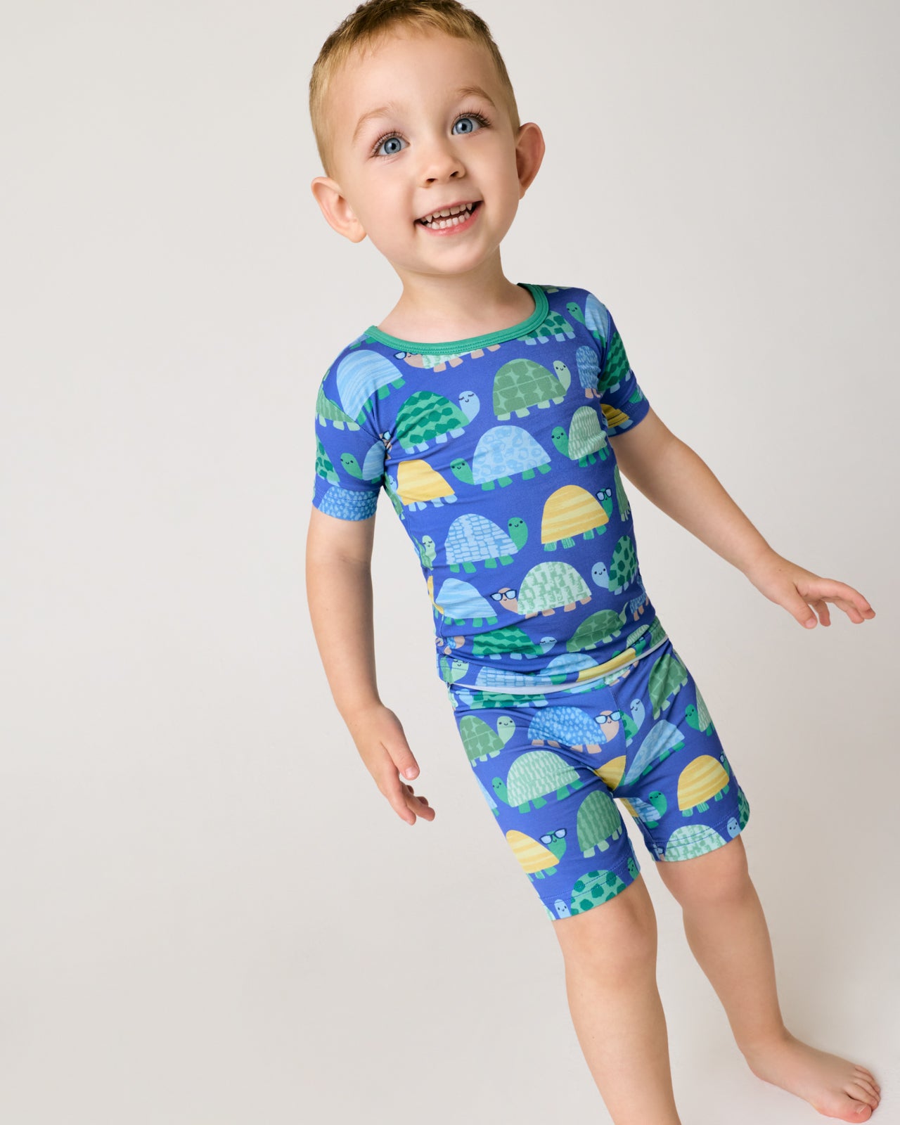 Shell Parade Two-Piece Short Sleeve & Shorts Pajama Set - Image 4