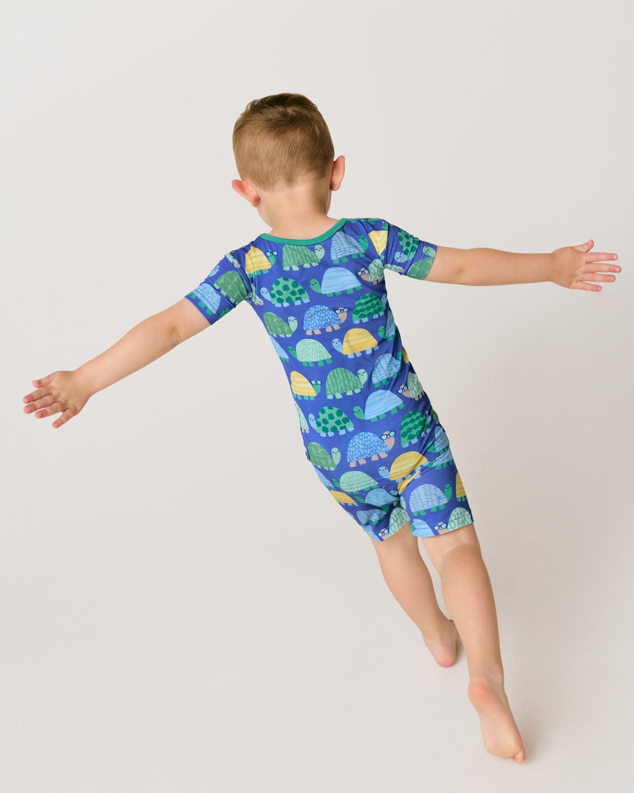 Shell Parade Two-Piece Short Sleeve & Shorts Pajama Set - Image 2