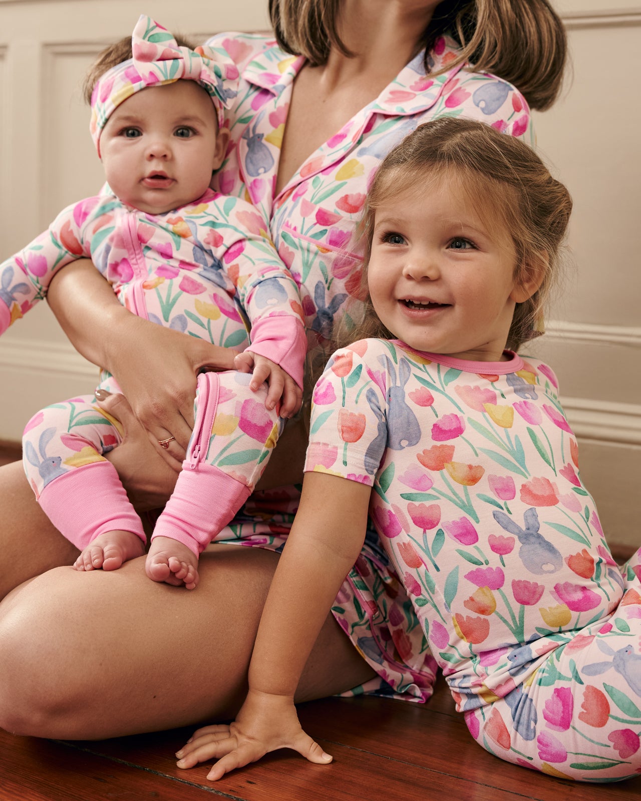 Garden Hop Two-Piece Short Sleeve Pajama Set - Image 3