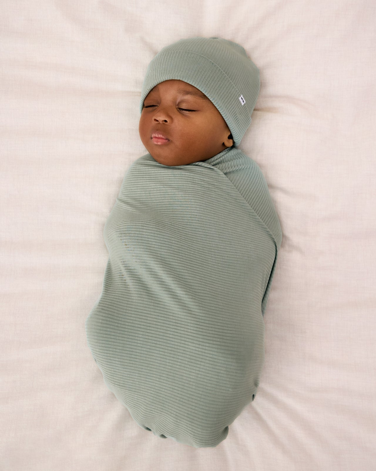 Willow Ribbed Swaddle & Infant Beanie Set