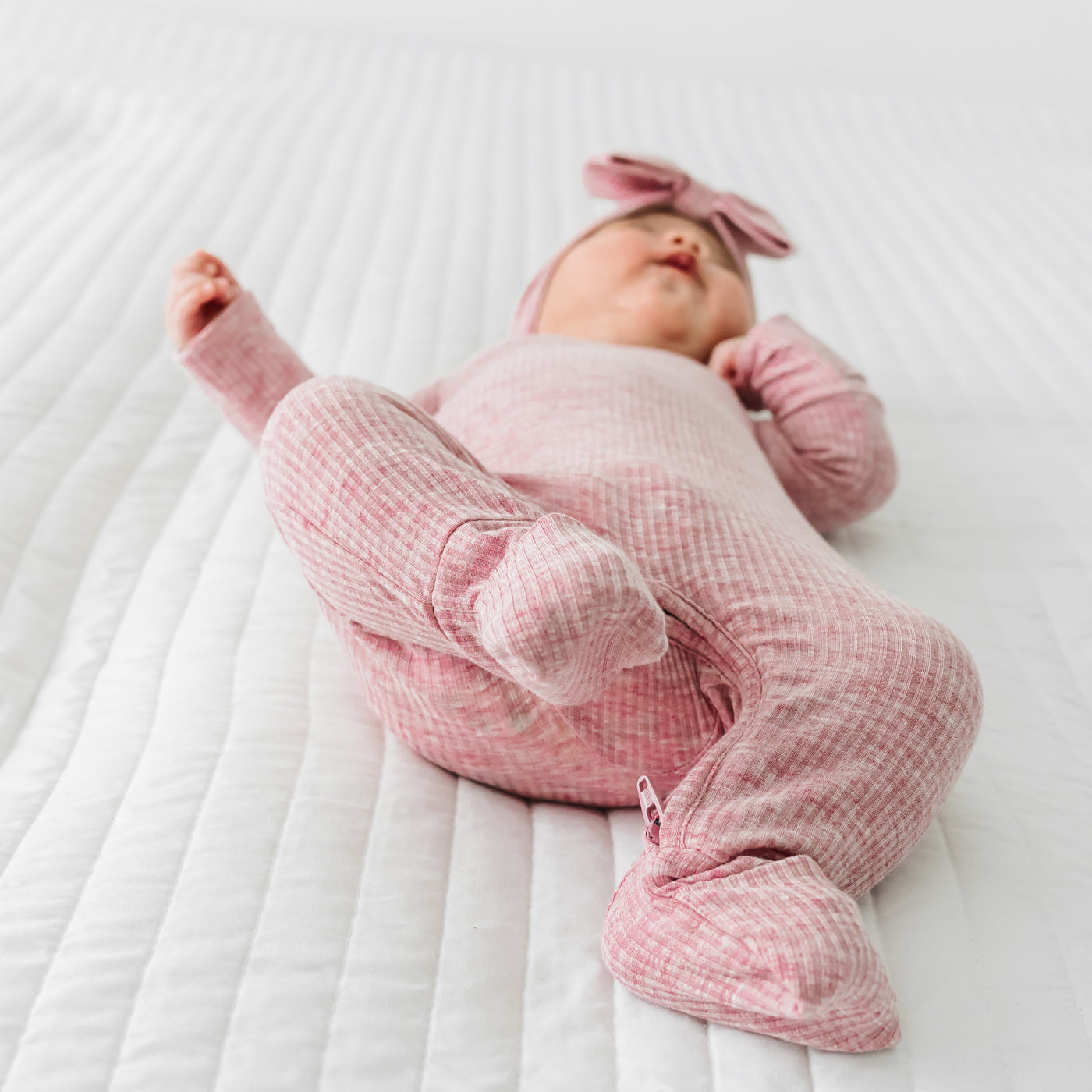 Heather Mauve Ribbed Crescent Zippy - Image 3